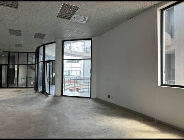 223.14M² OFFICE TO LET IN CENTURION CENTRAL